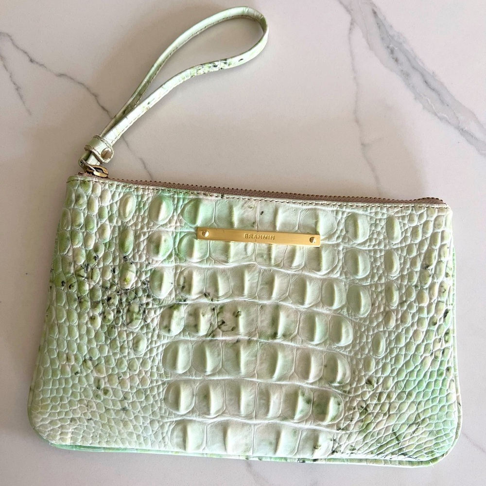 GENTLY USED Brahmin Melbourne Wristlet in Mint